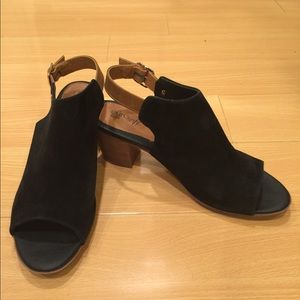 Open toe mules
